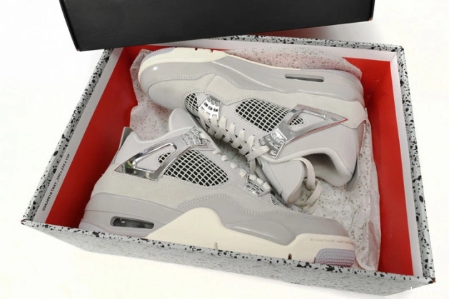 1st Kicks Shoes AQ9129-001 Jordan WMNS Moments Air 4 Frozen 0715